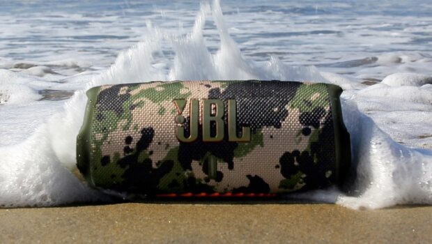 Jbl charges 5 Wi Fi - 5
